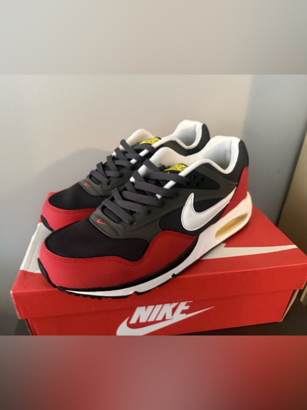 Nike’s - Picture 3 of 5